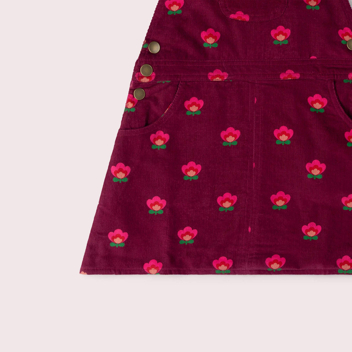 Vendbar kjole med blomster