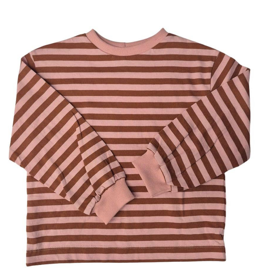 Genser med striper i rust og rosa