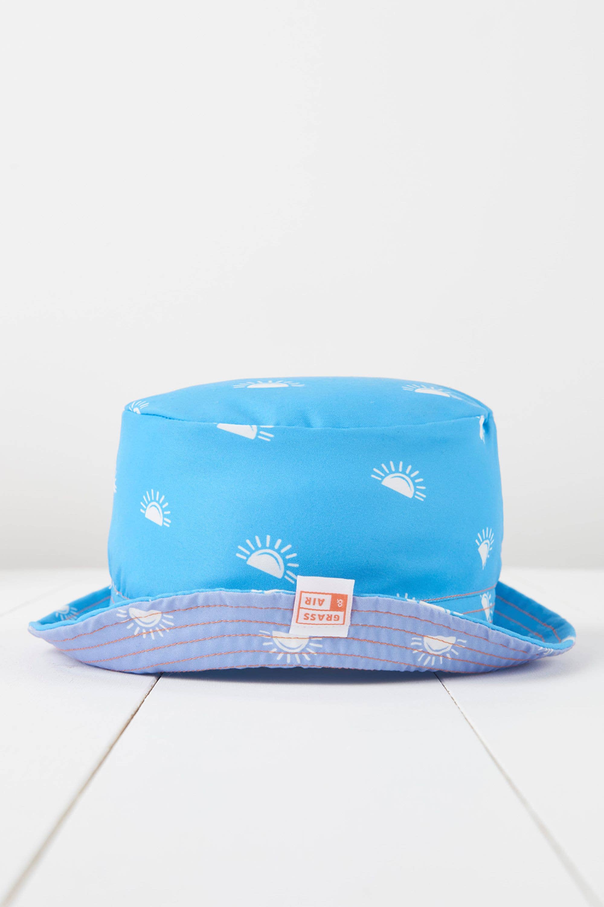Vendbar solhatt