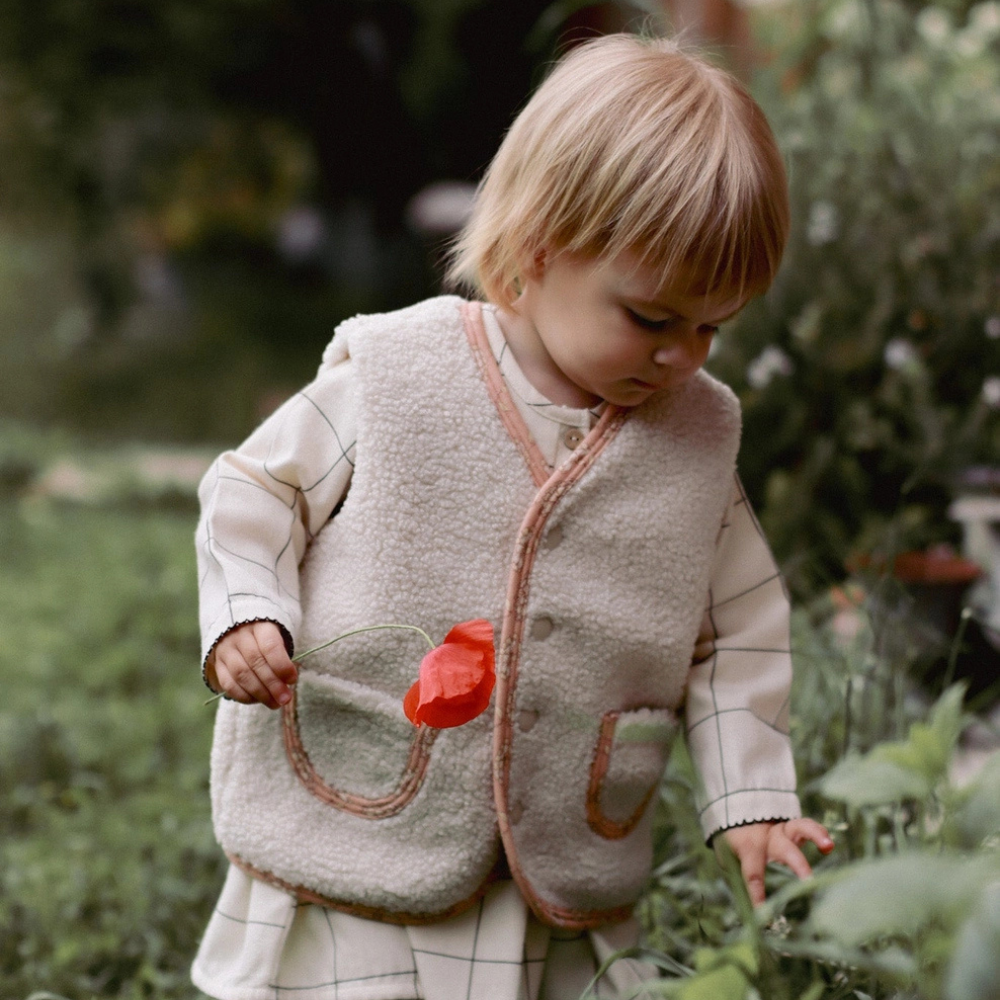 Rosalie vest med blomstermønster