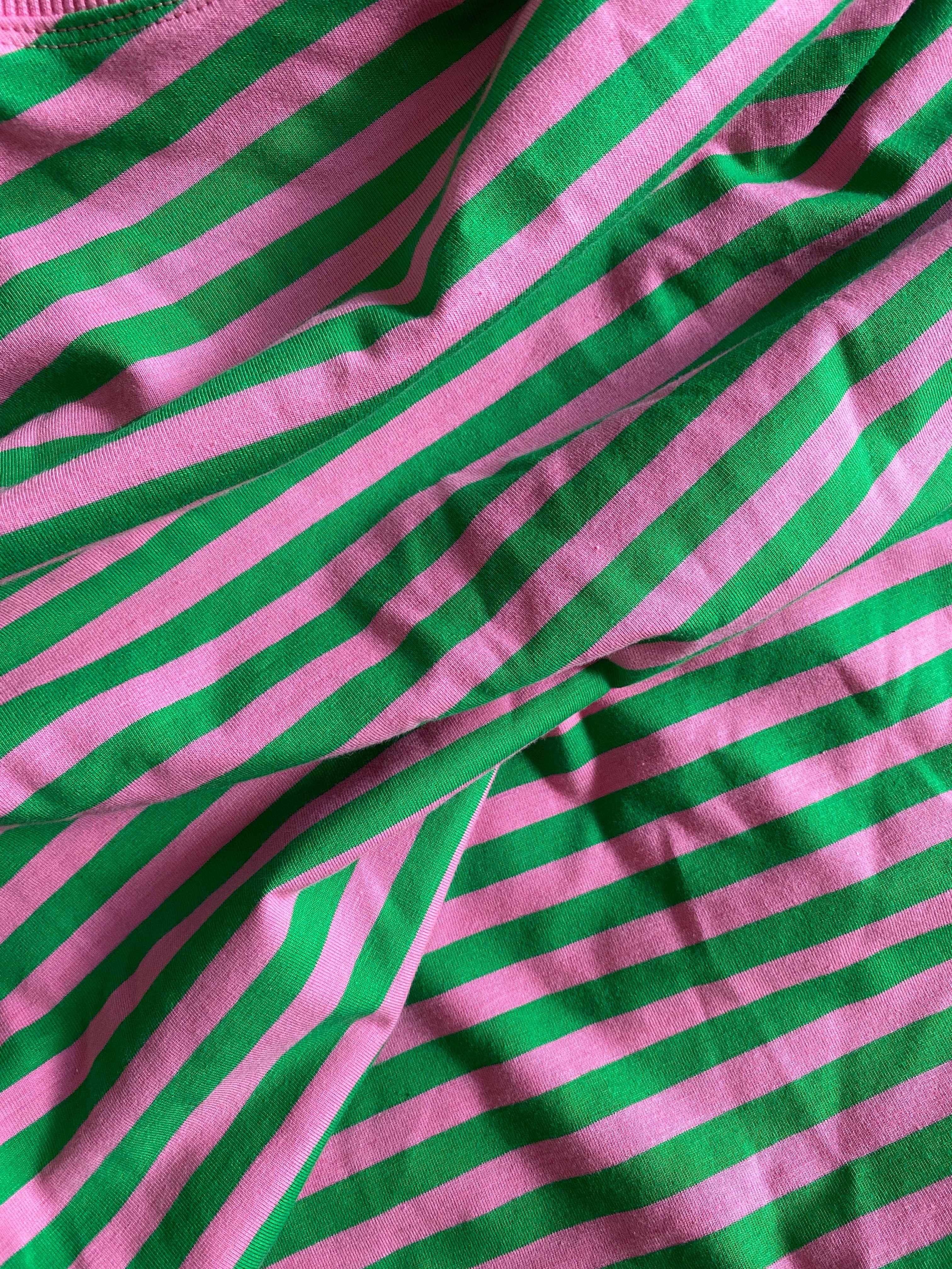 Stripete grønn og rosa oversize t-skjorte