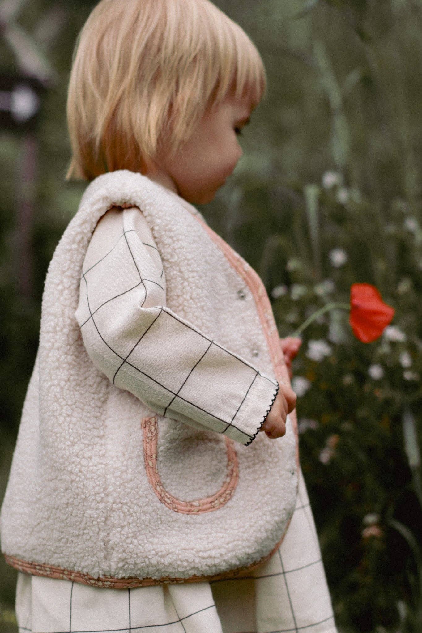 Rosalie vest med blomstermønster